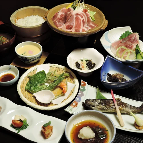 松之山温泉　和泉屋　＜新潟県＞の夕食