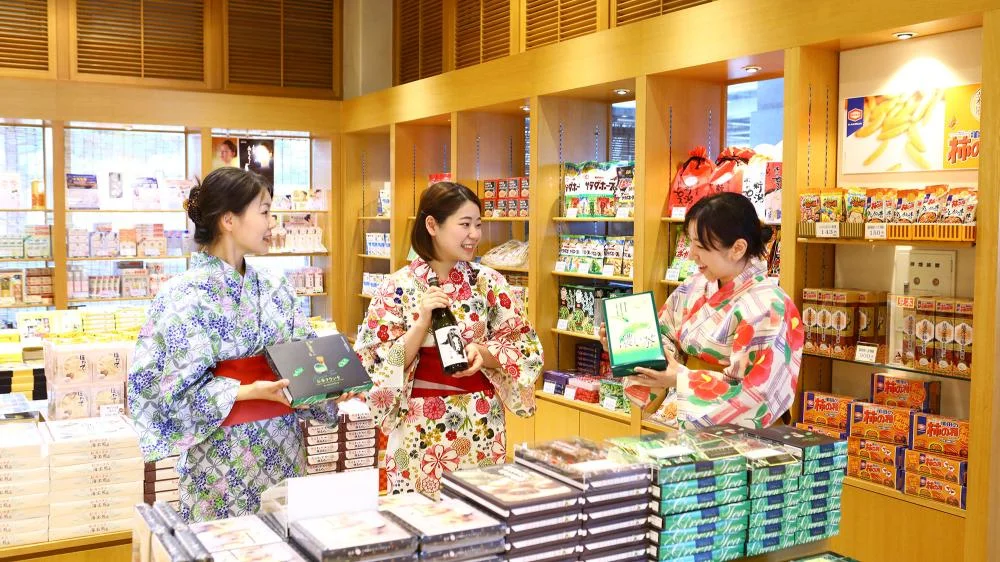 大江戸温泉物語　瀬波温泉　汐美荘のお土産店