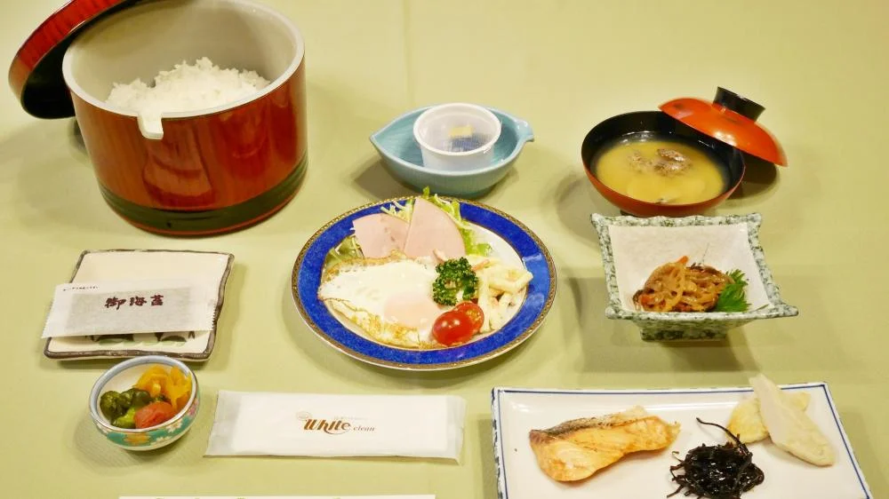 旬の香り 汐彩の宿 佐渡見亭 朝食