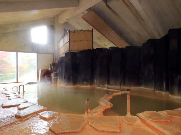 山の湯 かずよの大浴場