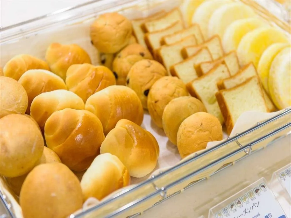 かねひで喜瀬ビーチパレスの朝食のパン