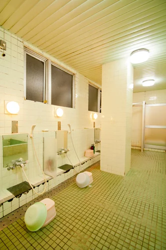 ビジネスホテル来山北館の大浴場