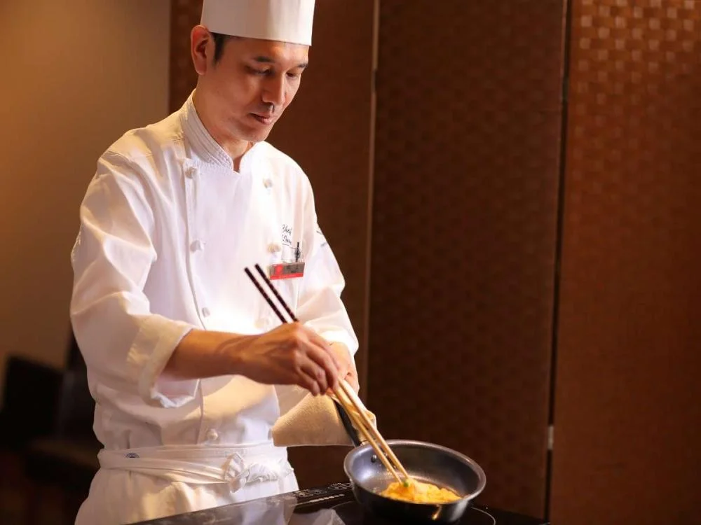 新大阪江坂東急REIホテルの朝食のオムレツ