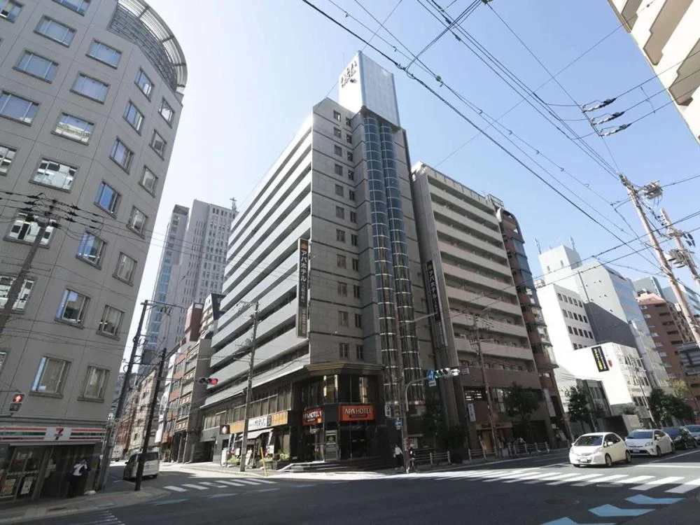アパホテル〈大阪谷町〉の外観