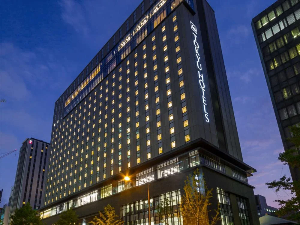 大阪エクセルホテル東急の外観