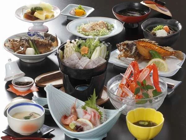 美保関温泉　旅館　美保館　国文化財の宿の夕食
