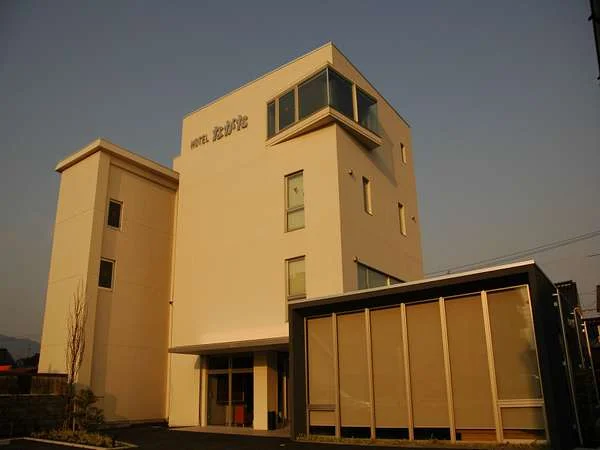 ＨＯＴＥＬ　ながた 外観