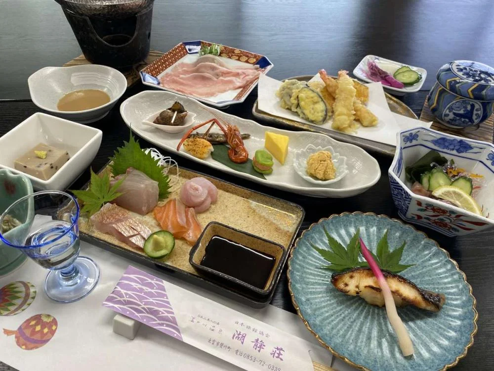 湯の川温泉　湖静荘 夕食