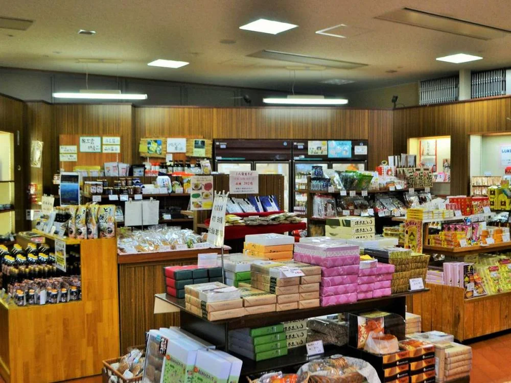 亀嵩温泉　玉峰山荘のお土産店