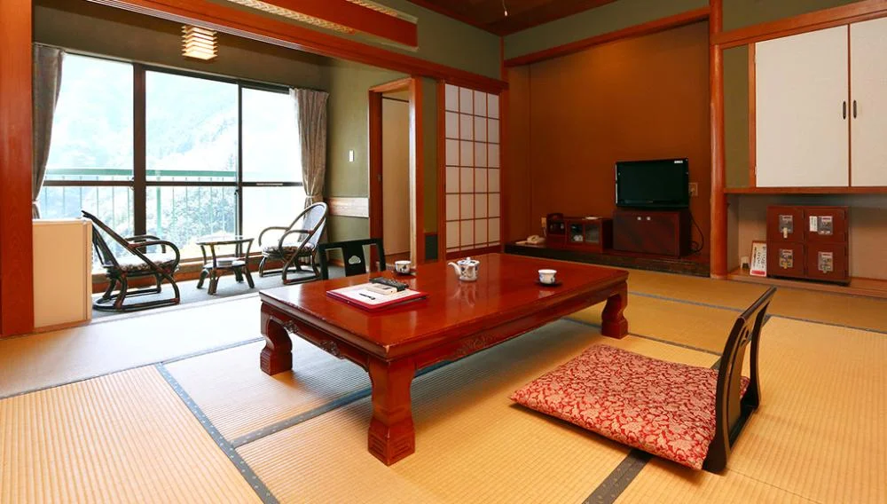 伊豆最大の大滝　ＡＭＡＧＩＳＯ－天城荘－［ＬＩＢＥＲＴＹ　ＲＥＳＯＲＴ］の部屋