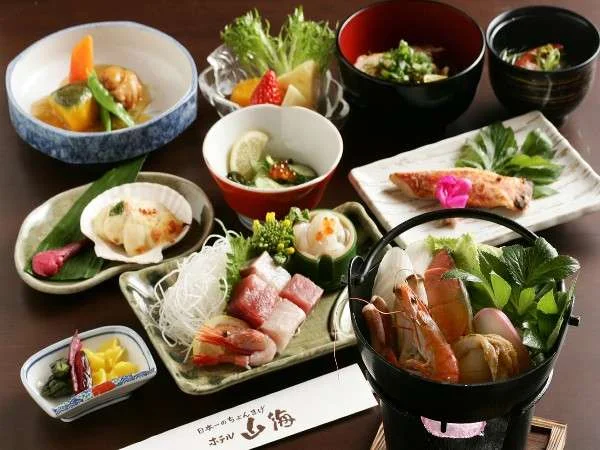 南伊豆弓ヶ浜温泉 古民家の宿 山海の夕食