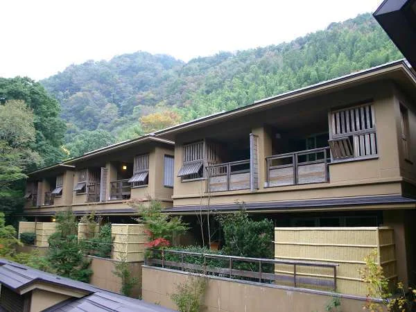 谷川の湯 あせび野の外観