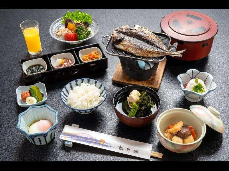 伊豆大島を正面に臨む 眺望絶佳の宿 熱川館の朝食
