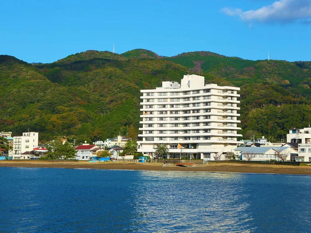 大江戸温泉物語 土肥温泉 土肥マリンホテルの外観