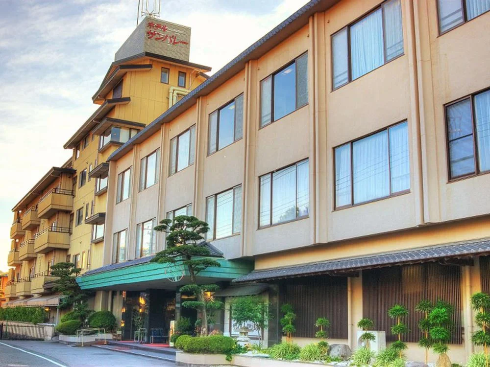 伊豆長岡温泉 ホテルサンバレー伊豆長岡の外観