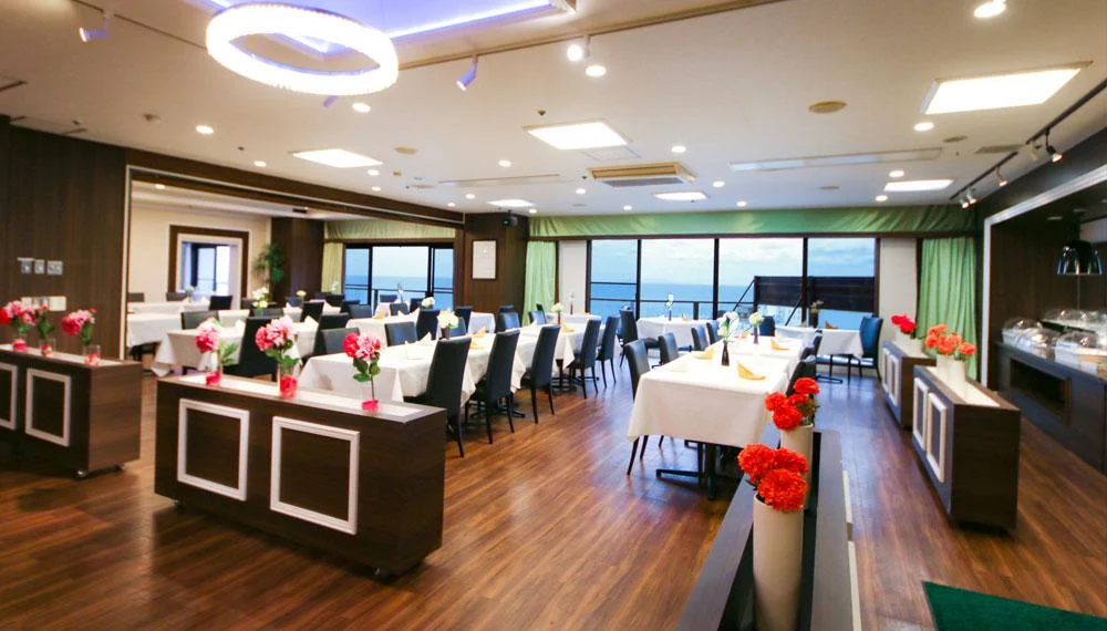 伊豆熱川温泉 ホテルカターラ RESORT&SPAの朝食会場