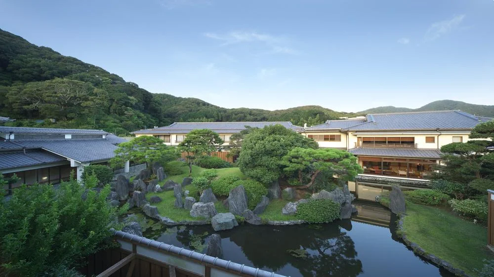 大地の彩 花月亭の外観