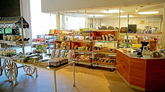 休暇村日光湯元のお土産店