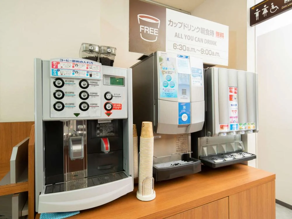 スーパーホテル東京・亀戸の朝食のドリンク