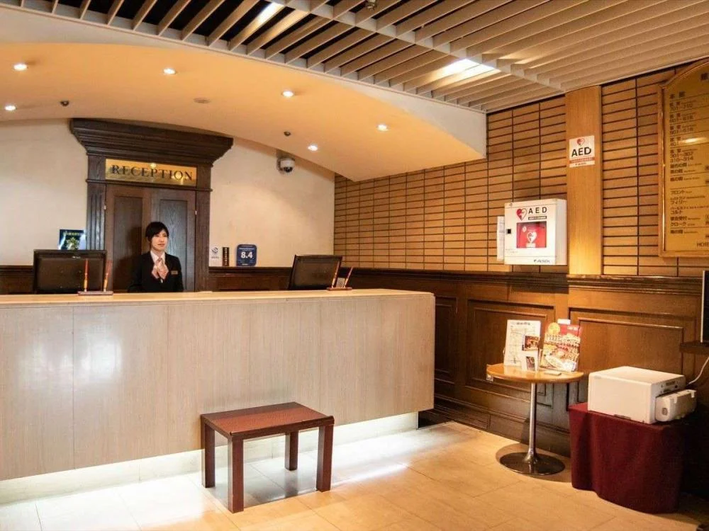 ホテルコンチネンタル府中のロビー