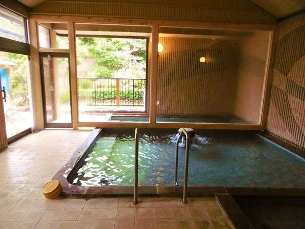 三朝温泉　後楽 大浴場