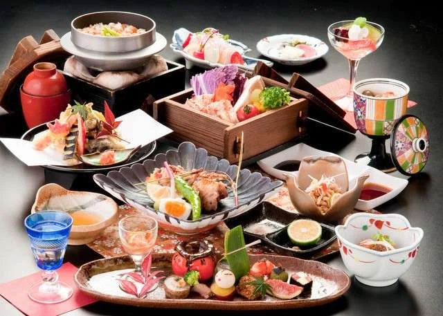 三朝温泉　旬彩の宿　いわゆの夕食