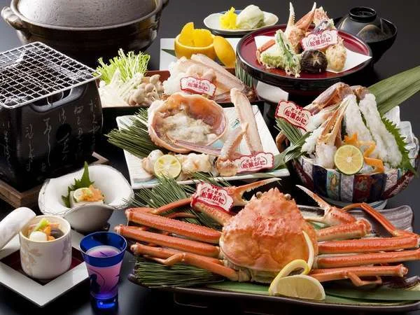 三朝温泉　木造りの宿　橋津屋 夕食