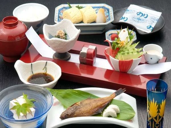 三朝温泉　木造りの宿　橋津屋 朝食