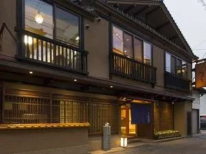 三朝温泉　木造りの宿　橋津屋 外観