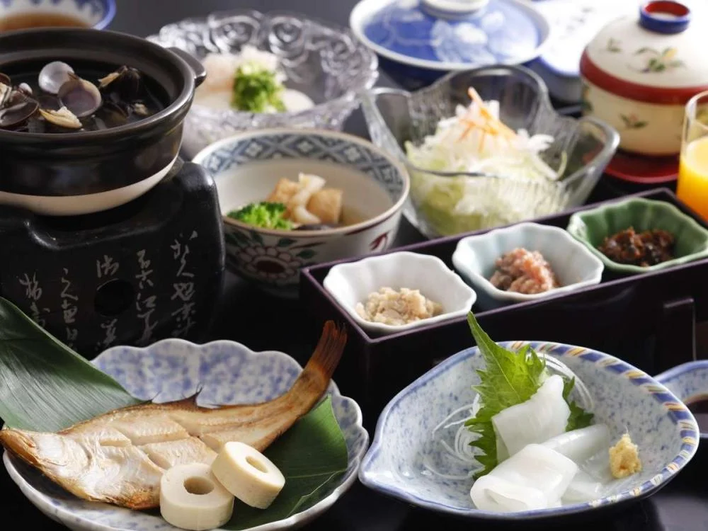 三朝温泉　依山楼　岩崎 お土産店