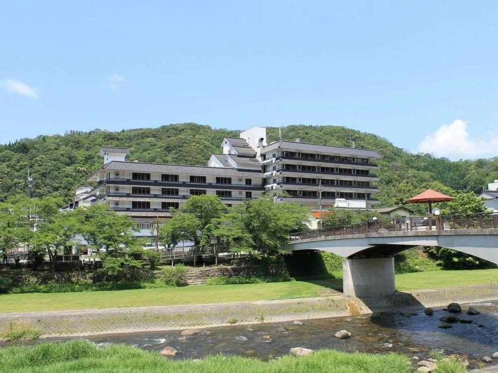 三朝温泉　三朝館 外観