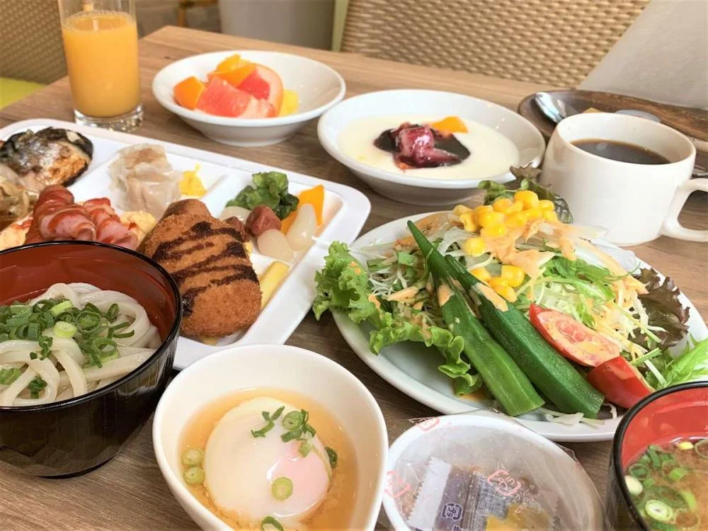 グリーンリッチホテル鳥取駅前　人工温泉・二股湯の華の朝食