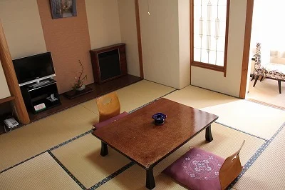 鳥取温泉　温泉旅館　丸茂の部屋