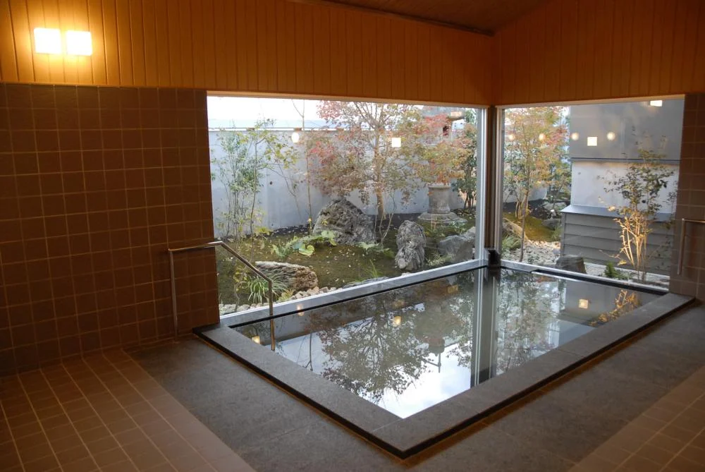 鳥取温泉　温泉旅館　丸茂の大浴場