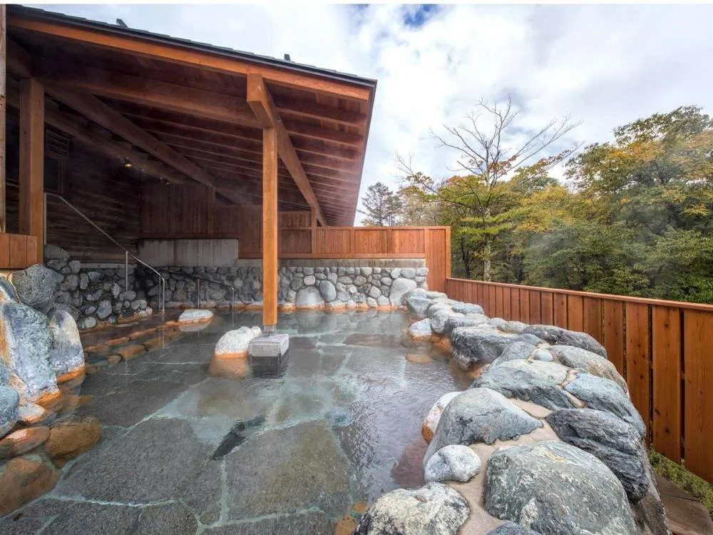 清泉寮の大浴場