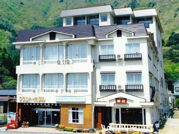 精進湖 富士山眺望の宿 精進マウントホテルの外観