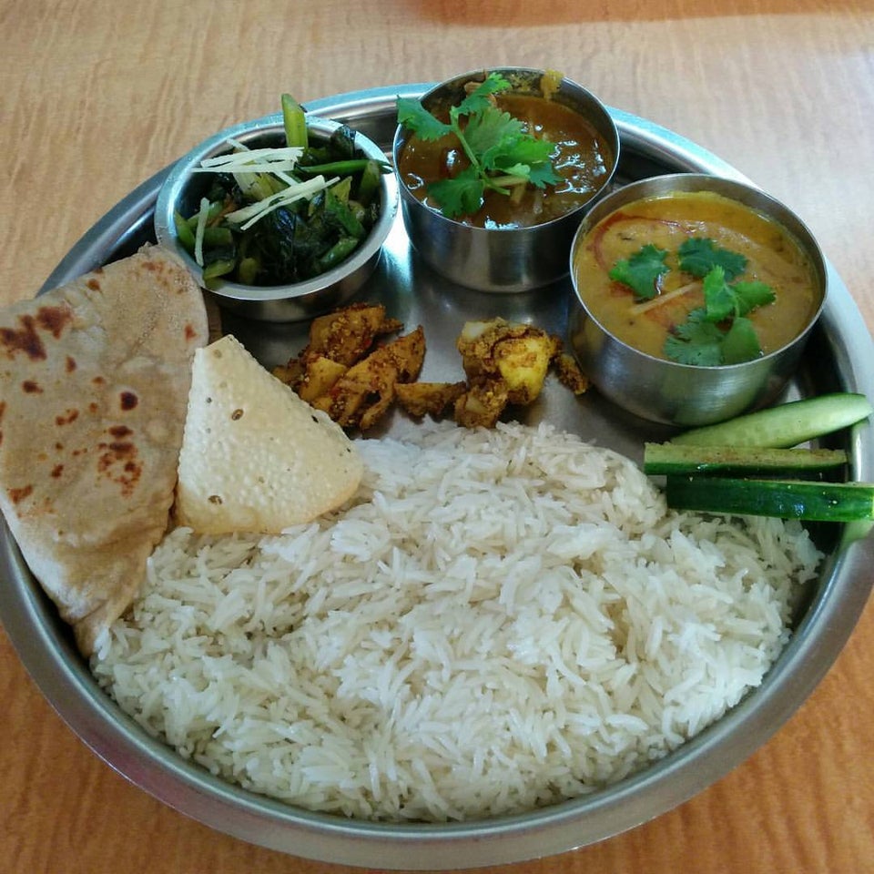 アカーシュ 1枚目