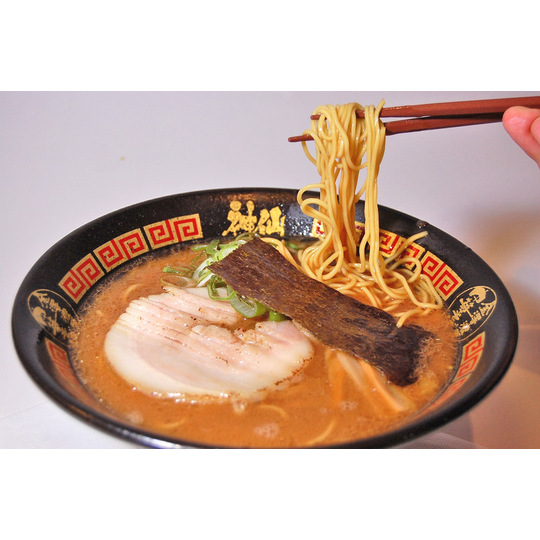 金澤濃厚中華そば 神仙