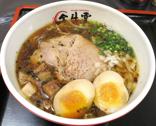 ヌードル ラボラトリー 金斗雲 荒田本店