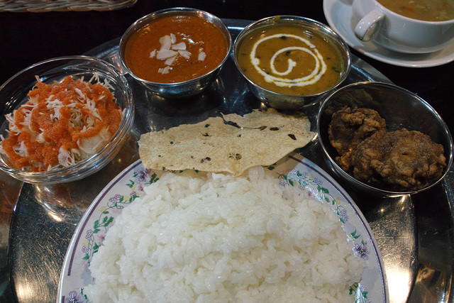 スールヤ 1枚目