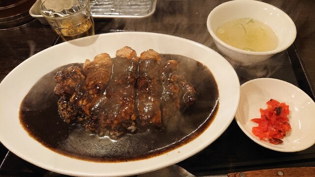 肉食堂 最後にカツ。 1枚目