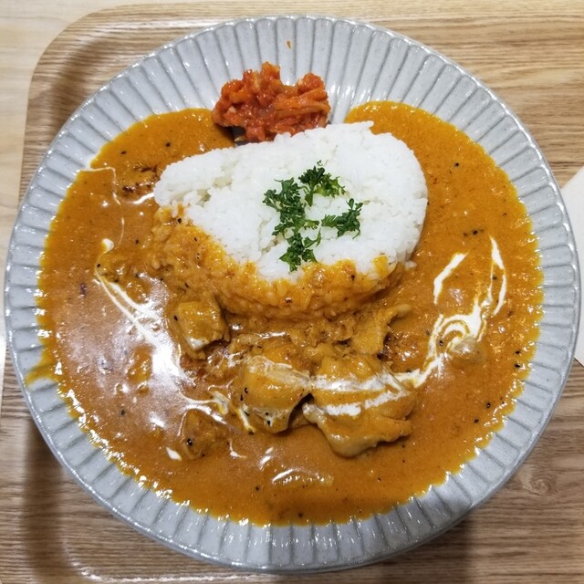 バルと、デリと、スパイスカレー アシタモイイヒ 