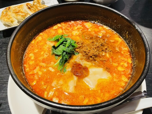 ユタの店 1枚目