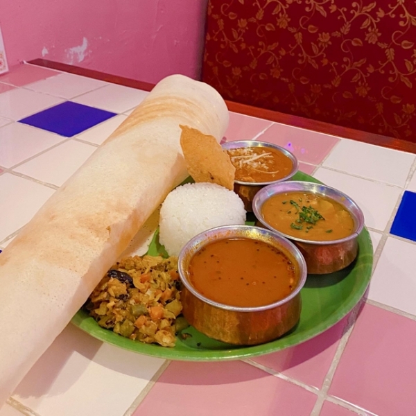 インディラ 富山店