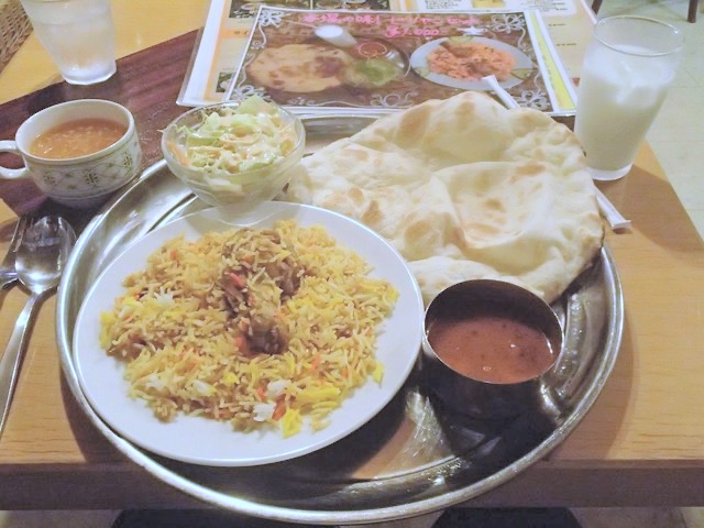 サガール 1枚目