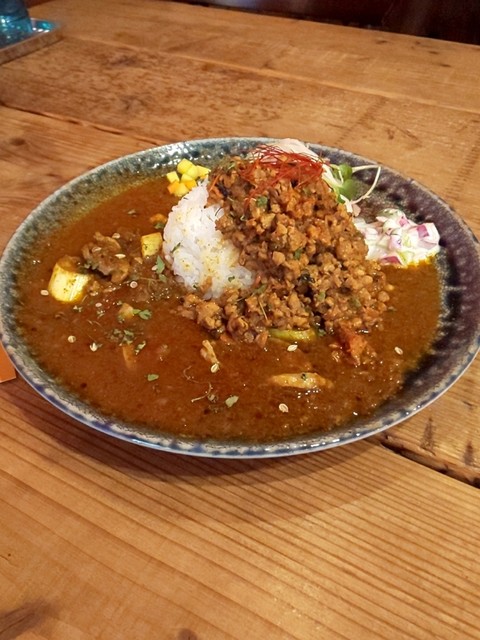 スパイスカレー ハナビー 