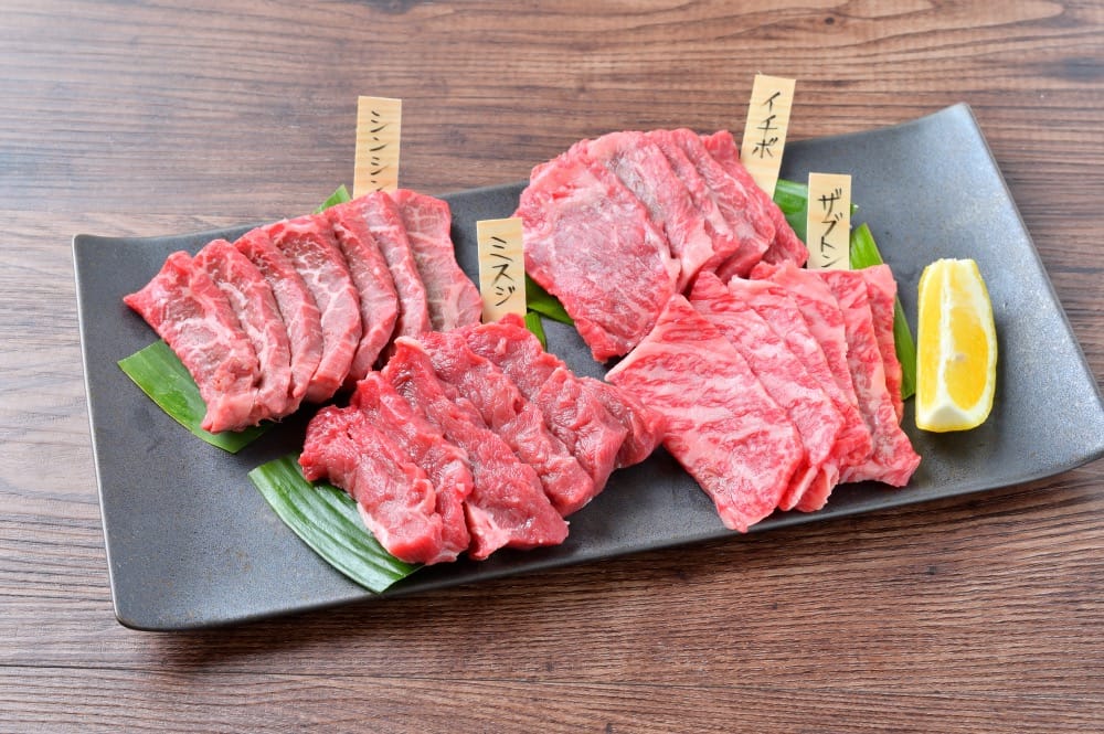 焼肉の盛り合わせセット