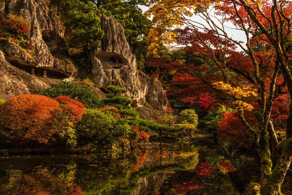 那谷寺の紅葉の絶景