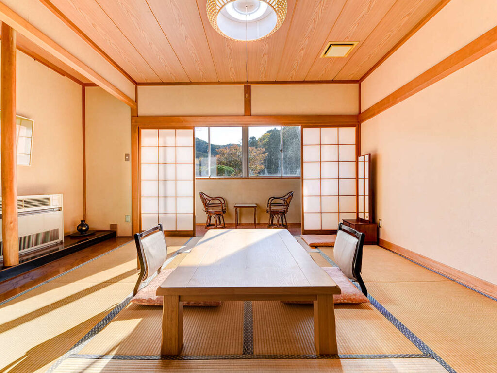 津軽藩本陣の宿　旅館柳の湯の客室